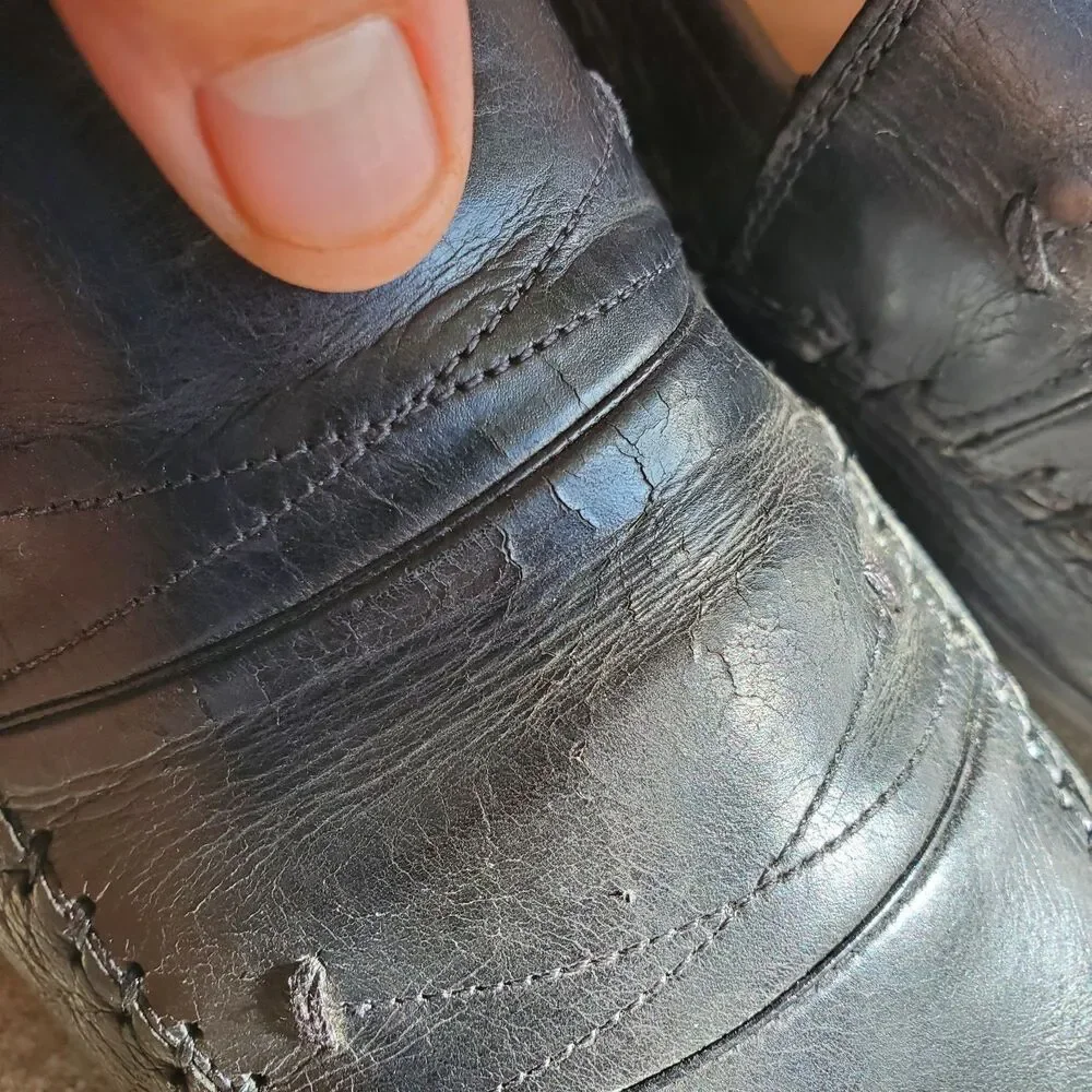 MEZLAN Shoes Mens 9 M Black Leather Loafers Made in Spain Fair Condition